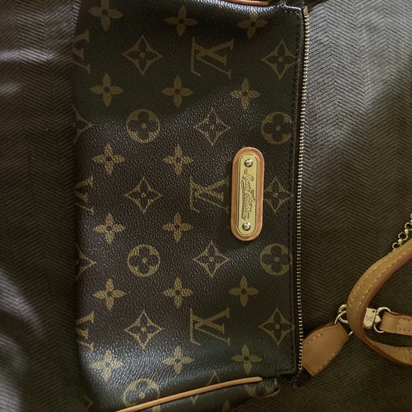 Louis Vuitton Small Purse authentic - Picture 1 of 8